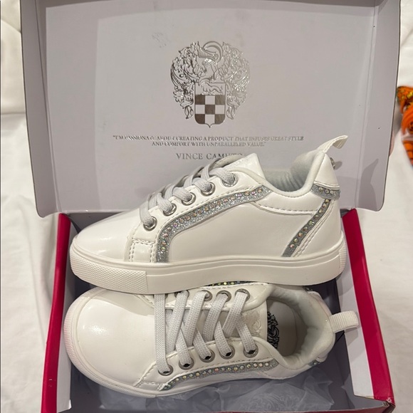Vince Camuto NWT Sparkle Sneakers - Picture 1 of 5